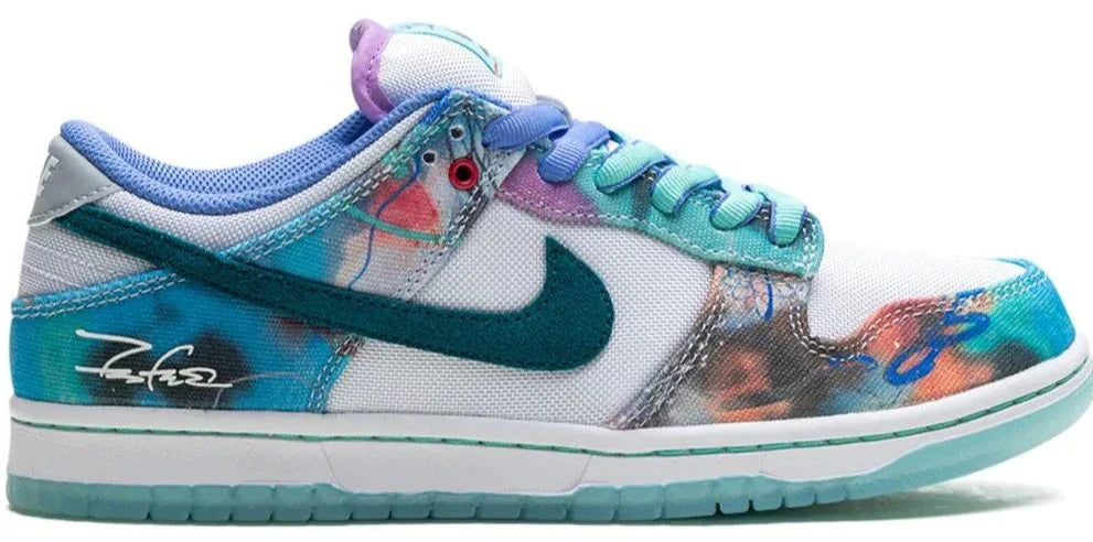 Nike x Futura Laboratories SB Dunk Low "Bleached Aqua"