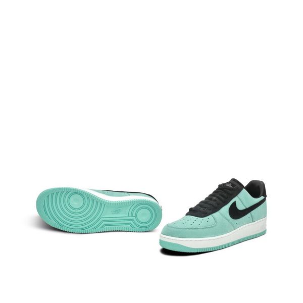 NIKE AIR FORCE 1 LOW TIFFANY & CO.